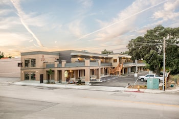 hotel siri downtown paso robles