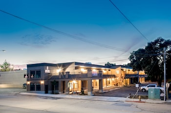 hotel siri downtown paso robles