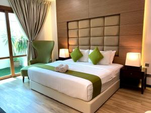 sandy garden resort