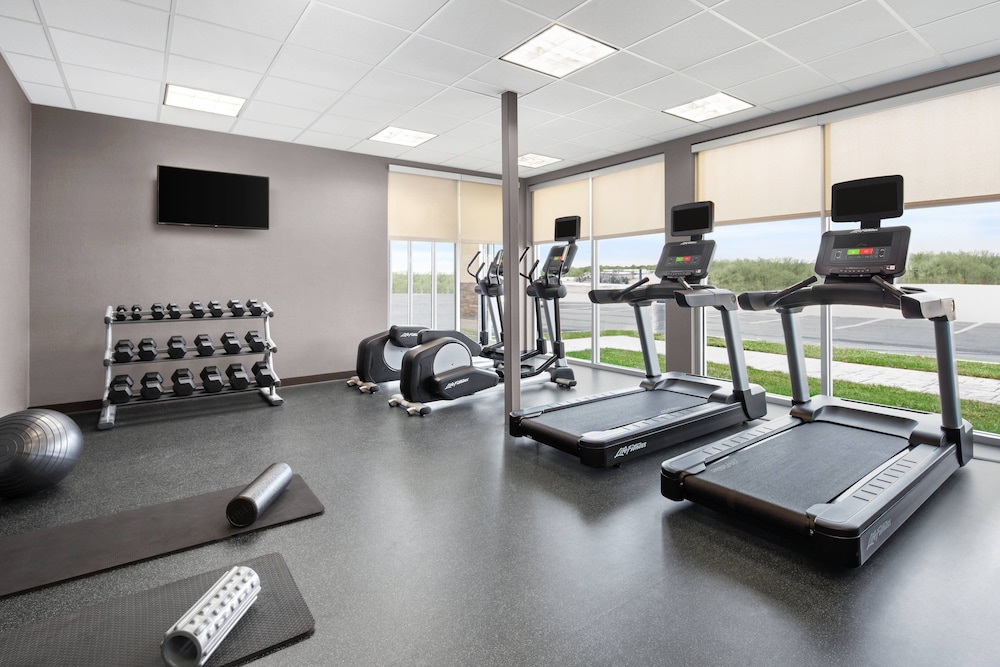 fairfield inn and suites by marriott poplar bluff
