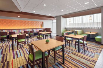 fairfield inn and suites by marriott poplar bluff