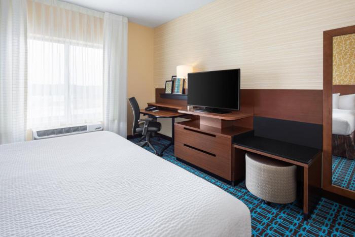 fairfield inn and suites by marriott poplar bluff