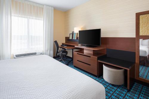 fairfield inn and suites by marriott poplar bluff