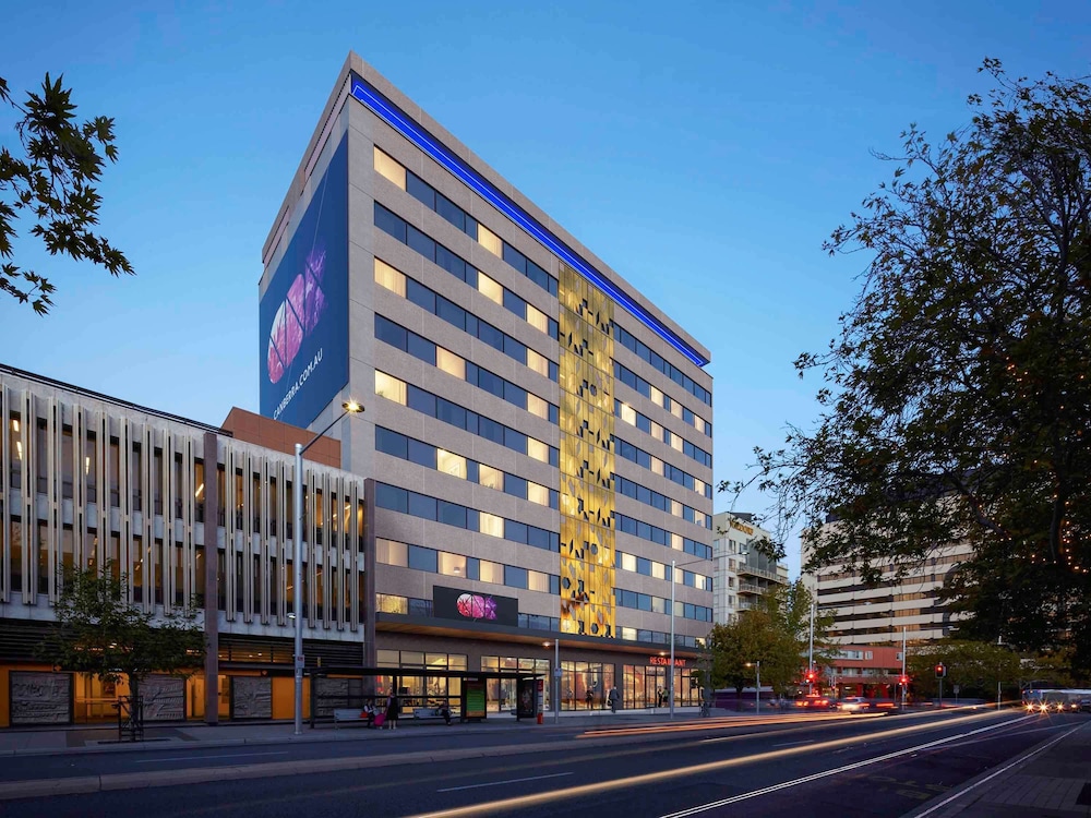 the sebel canberra civic