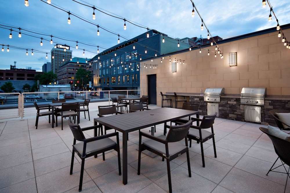 courtyard by marriott knoxville downtown