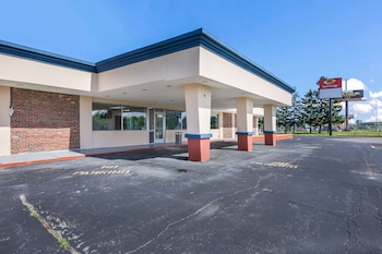 econo lodge neenah