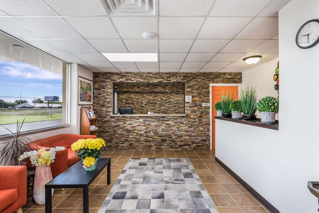 econo lodge neenah