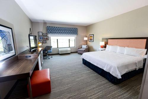 hampton inn and suites lenoir