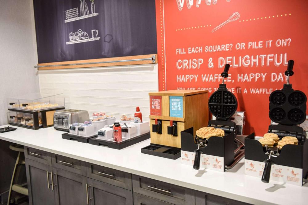 hampton inn and suites lenoir