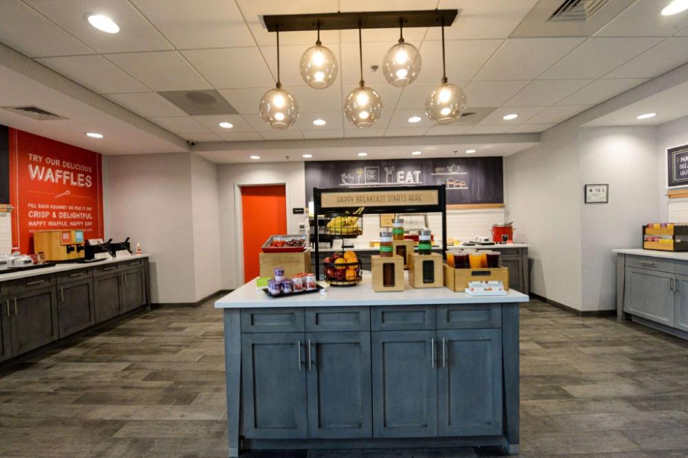 hampton inn and suites lenoir