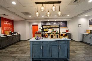 hampton inn and suites lenoir