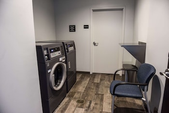 hampton inn and suites lenoir