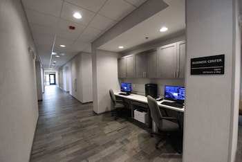 hampton inn and suites lenoir