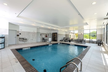 hampton inn and suites lenoir