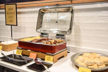 hampton inn and suites lenoir