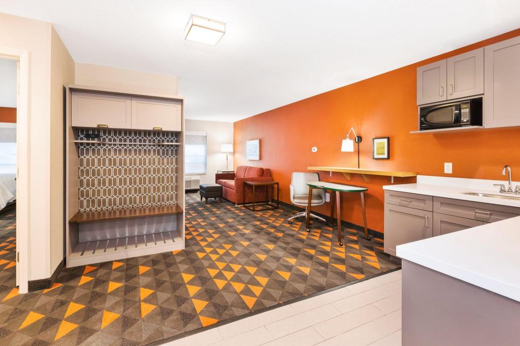 holiday inn and suites toledo southwest perrysburg
