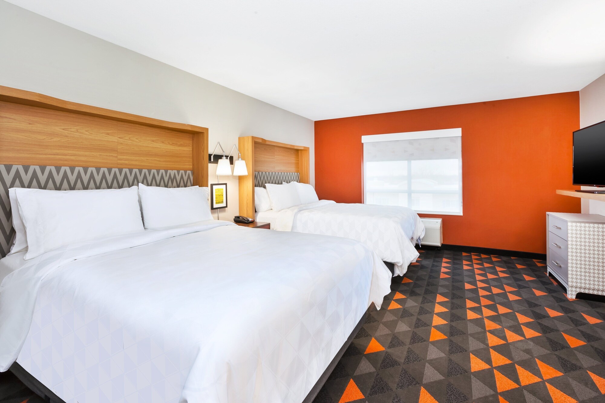 holiday inn and suites toledo southwest perrysburg