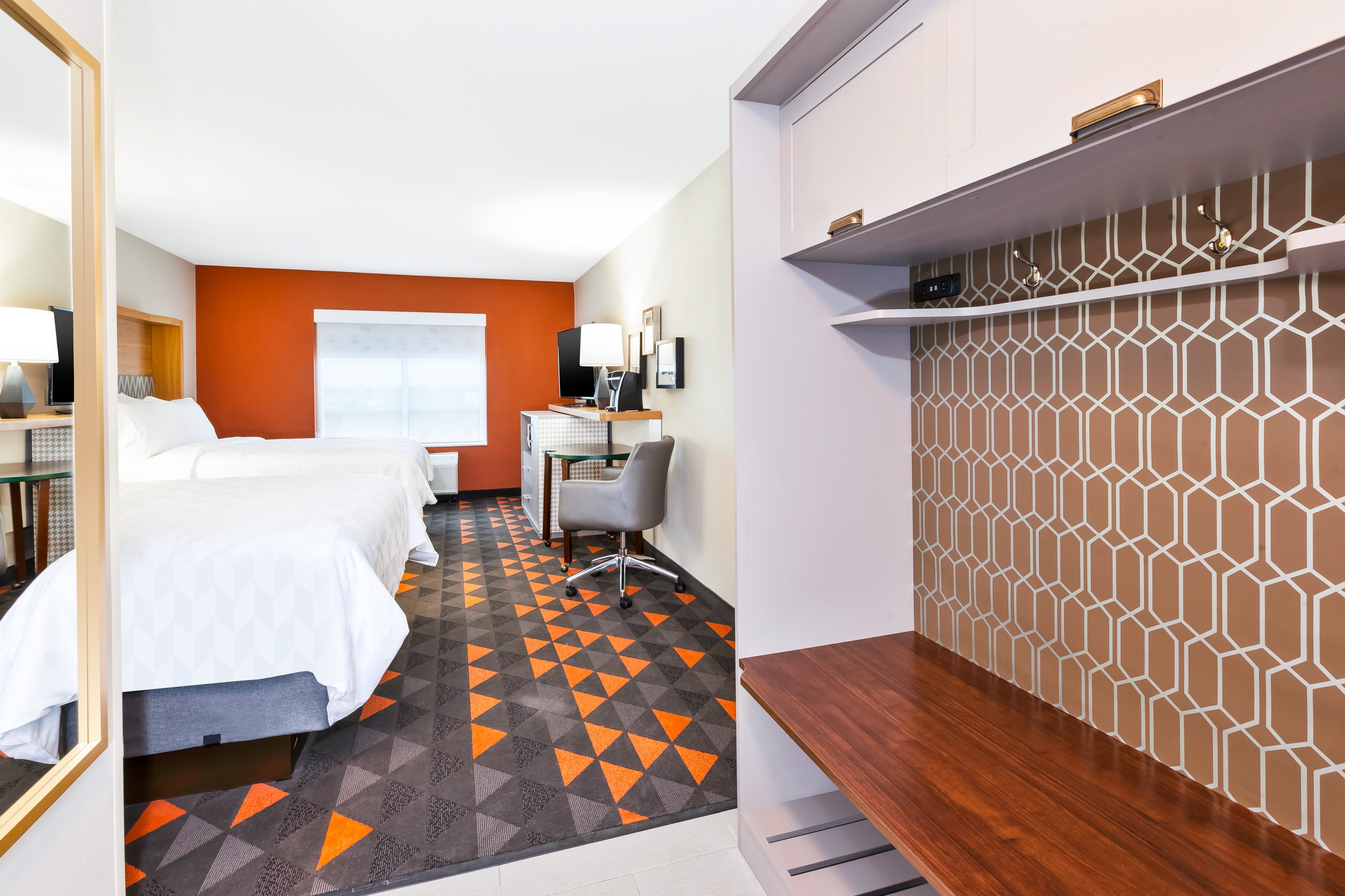 holiday inn and suites toledo southwest perrysburg