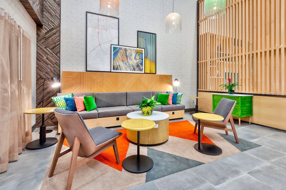 holiday inn and suites toledo southwest perrysburg