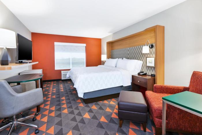 holiday inn and suites toledo southwest perrysburg