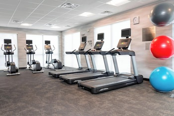 fairfield inn and suites by marriott fair oaks farms