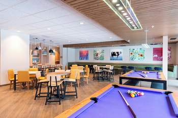 fairfield inn and suites by marriott fair oaks farms