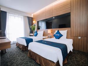 spring hotel hanoi