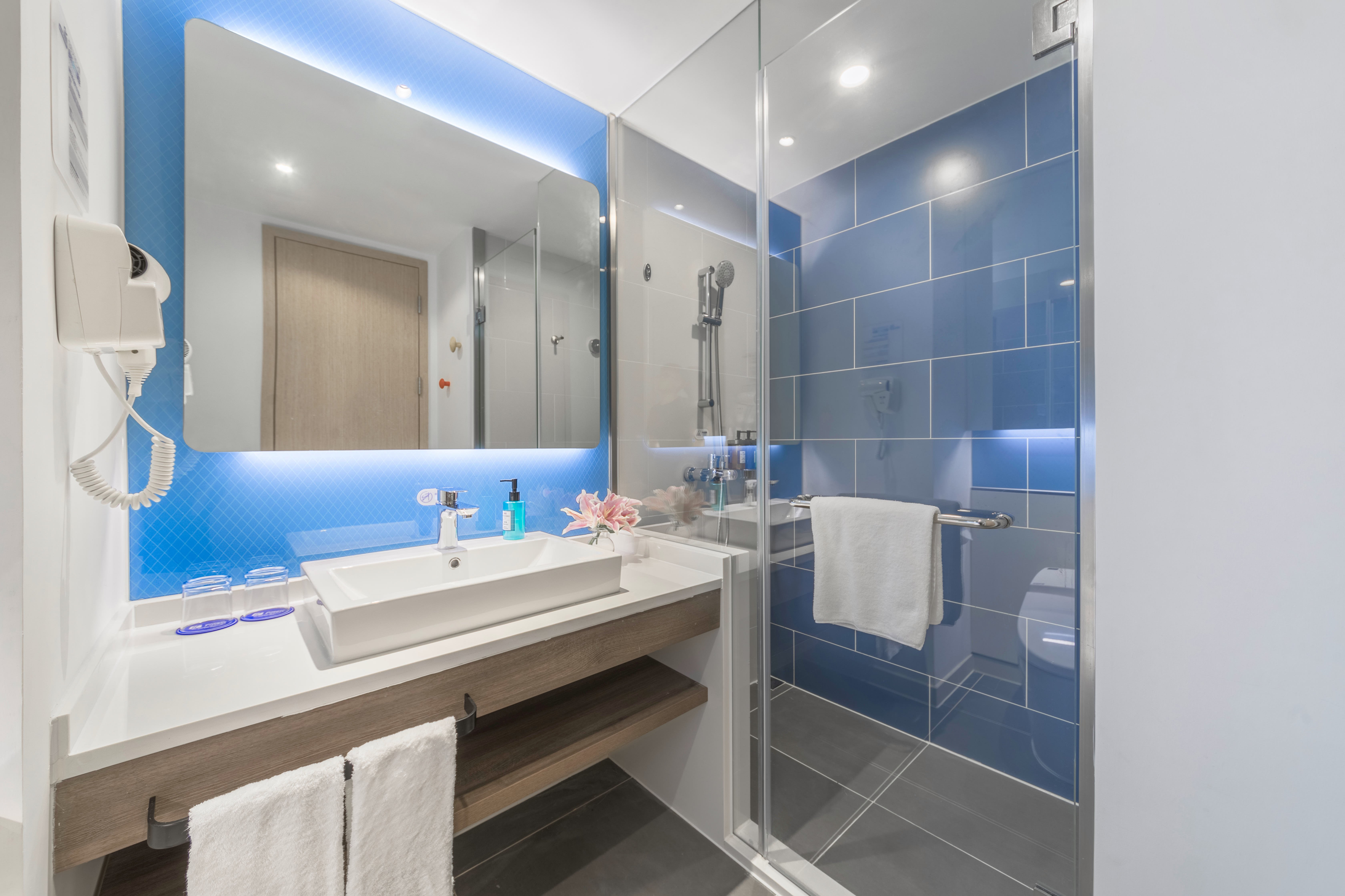 holiday inn express shanghai gubei an ihg hotel