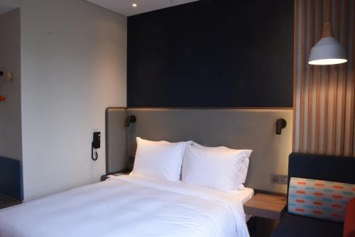 holiday inn express shanghai gubei an ihg hotel