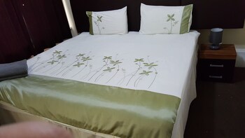 portsmouth budget hotels