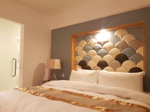 ferra hotel and garden suites