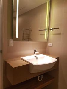 ferra hotel and garden suites