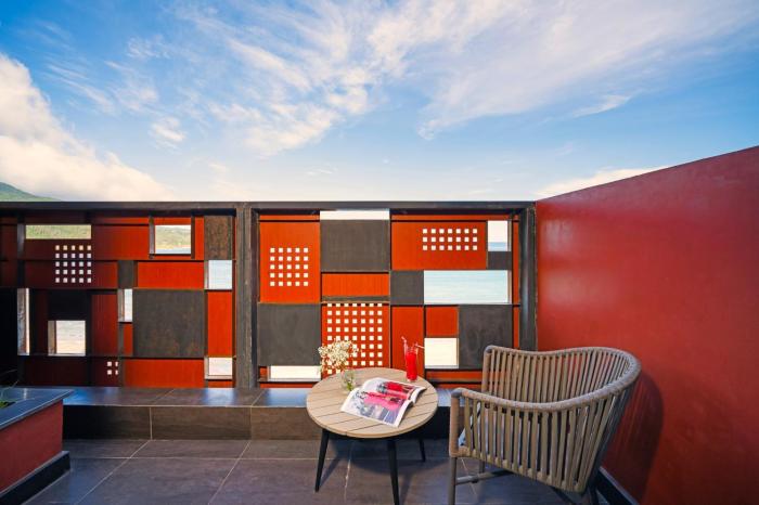 the code hotel and spa