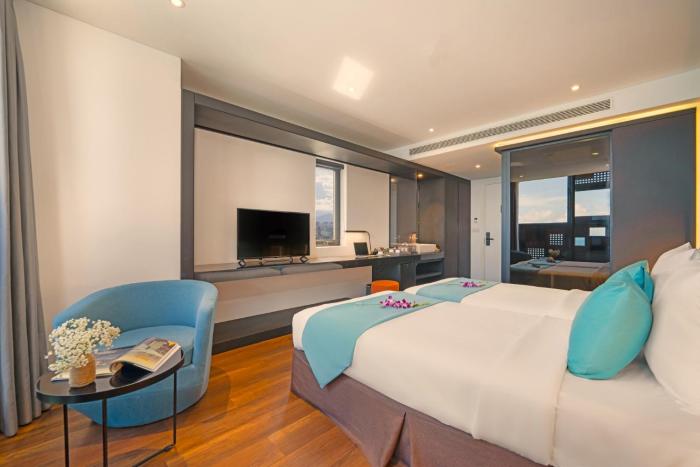 the code hotel and spa