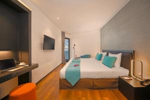 the code hotel and spa