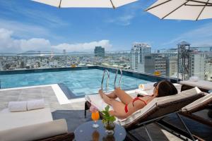 golden line danang hotel