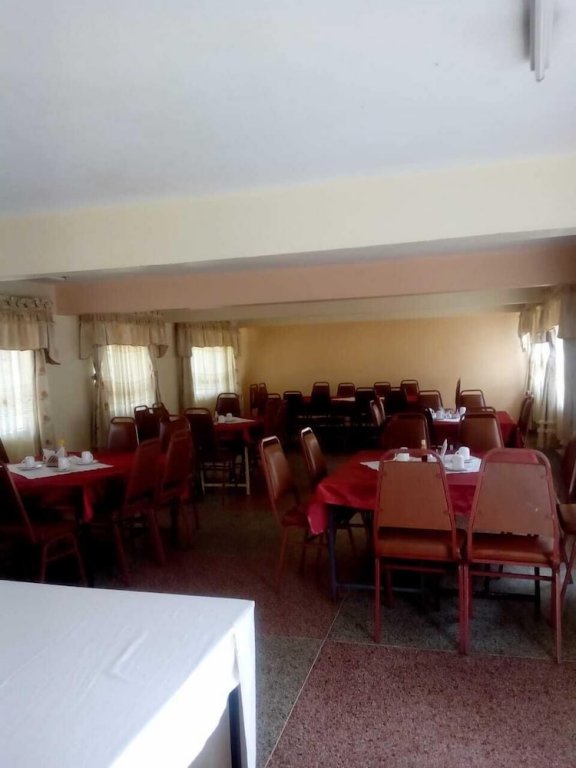 racecourse inn hotel