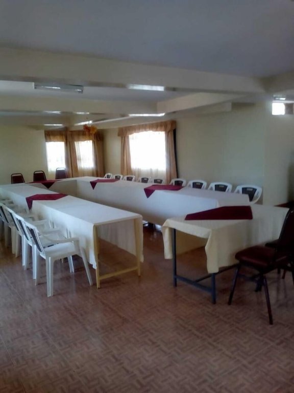 racecourse inn hotel