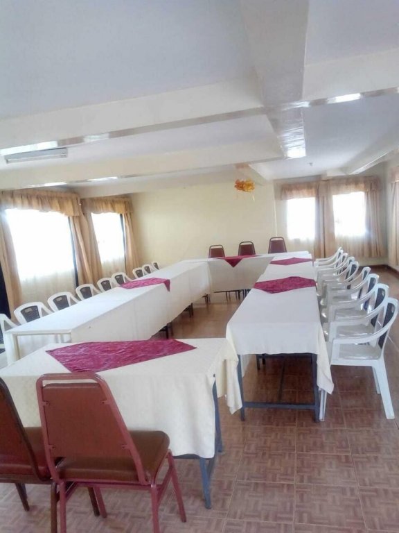 racecourse inn hotel