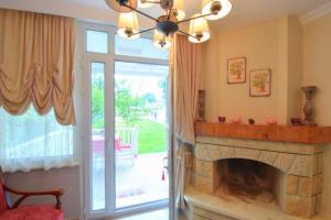 sweet home river hotel