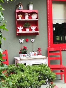 sweet home river hotel