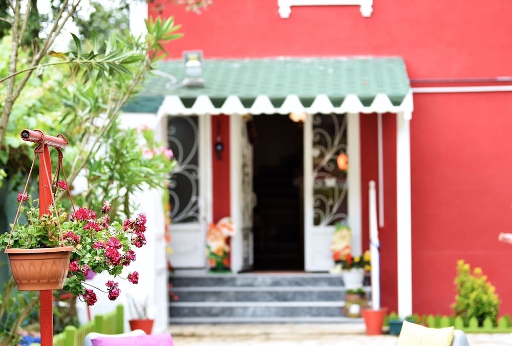 sweet home river hotel