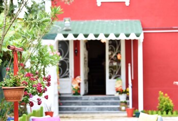 sweet home river hotel