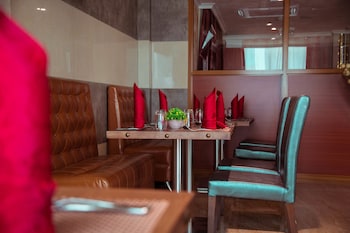 tiffany diamond hotels