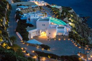 agl luxury villas