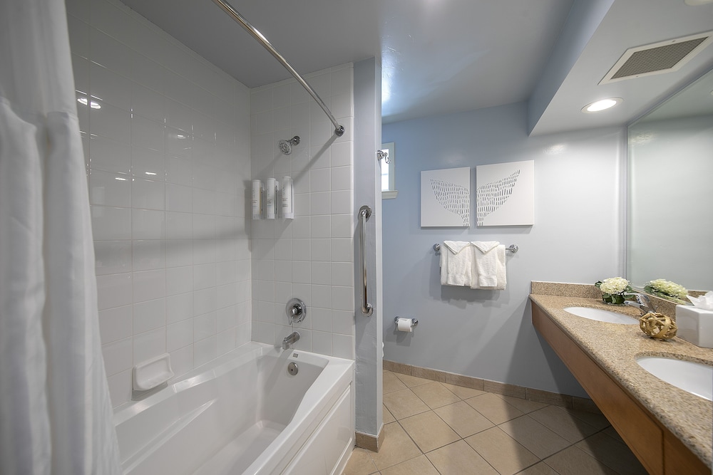 avila lighthouse suites