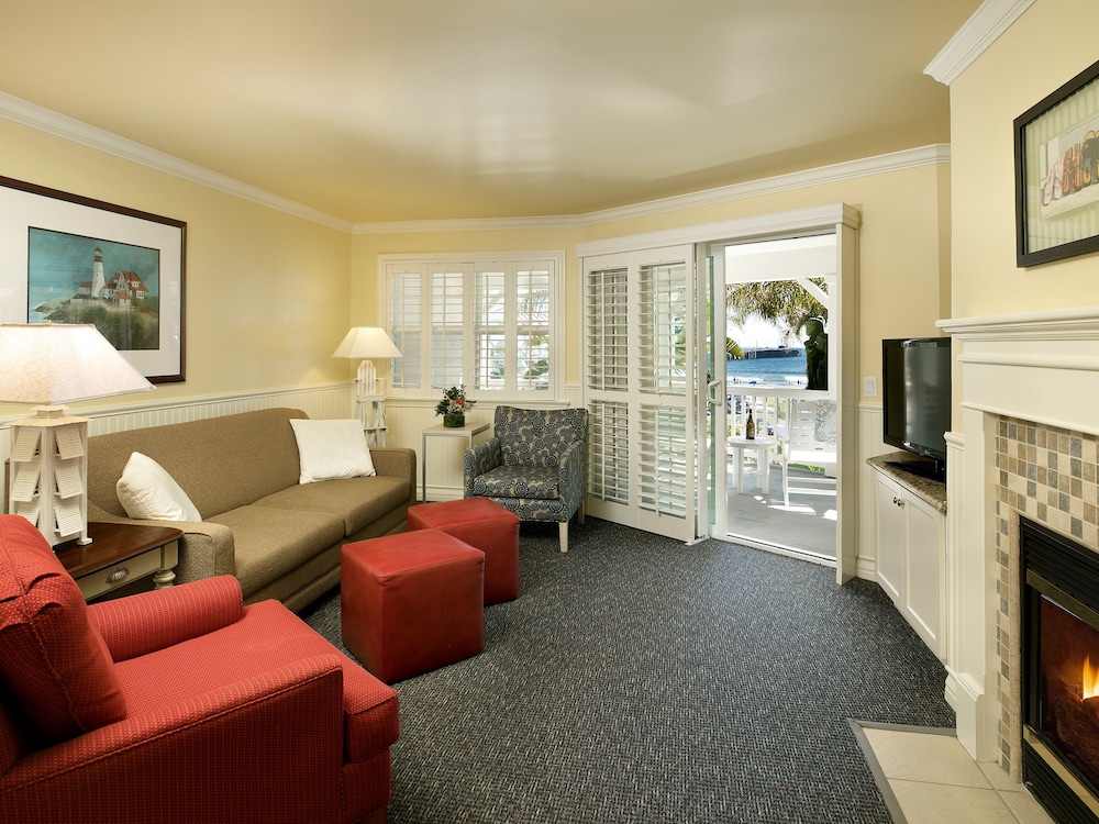 avila lighthouse suites