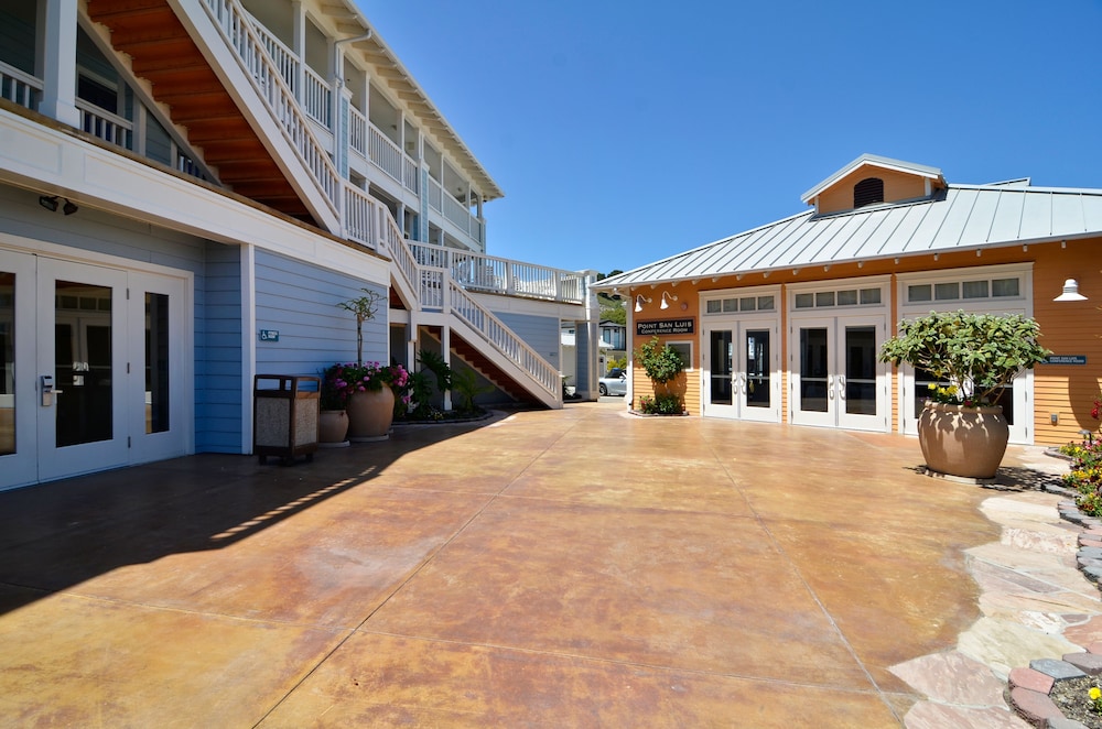 avila lighthouse suites