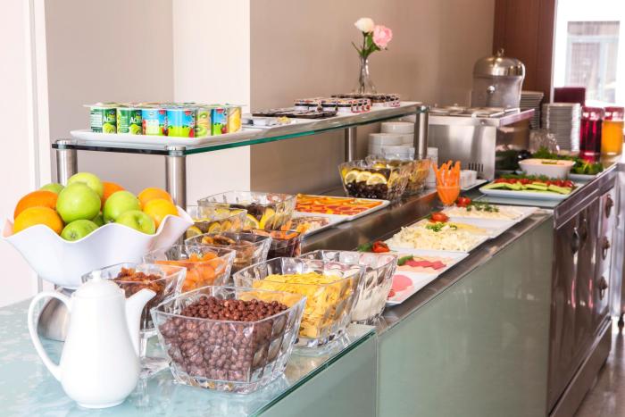 obelisk hotel and suites