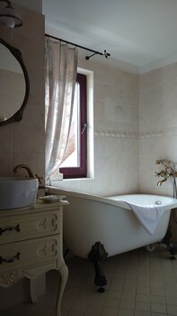 pensiunea vlahia inn